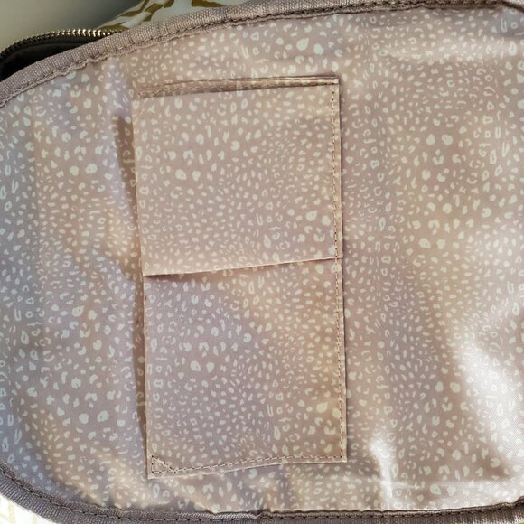 Backpack - Picture 8 of 12